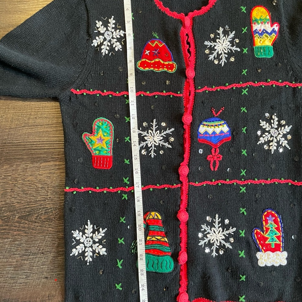 Vintage Cherokee Size Medium Christmas Holiday Winter Ugly Sweater Embroidered - Picture 7 of 9